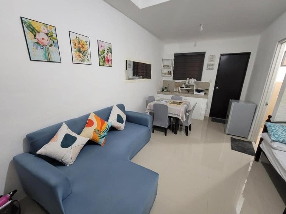 Bella 1 Bed and Breakfast Cabanatuan City Exteriör bild